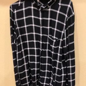 Old Navy Black and White Flannel XL